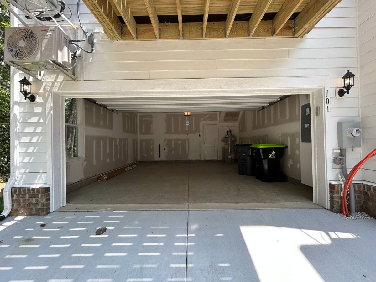 Townhouse for rent at 101 Avenda Lane, Midlothian, VA 23114
