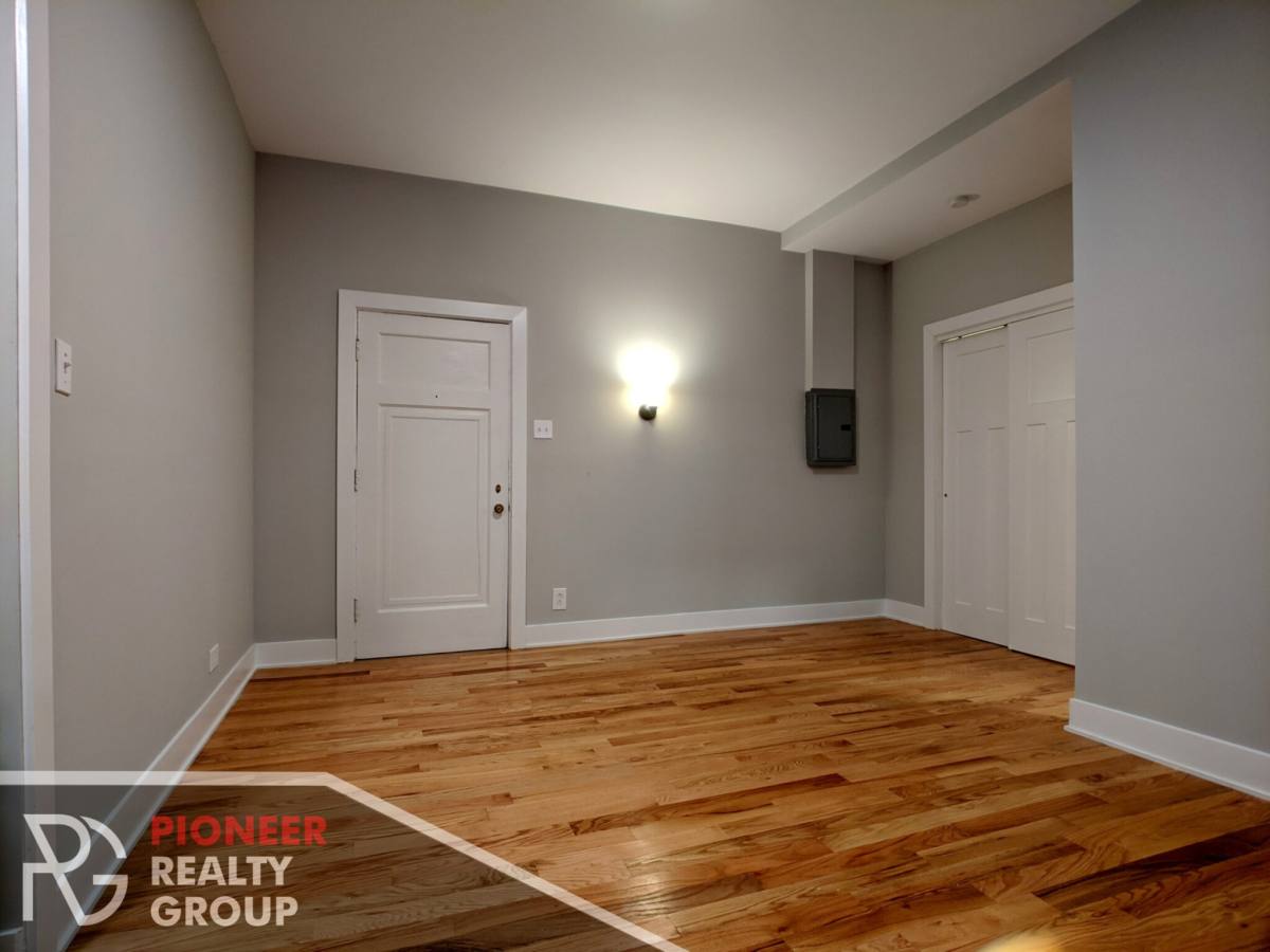 Apartment for rent at 4546 N Damen #101, Chicago, IL 60625
