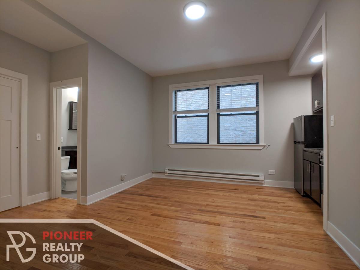 Apartment for rent at 4546 N Damen #101, Chicago, IL 60625
