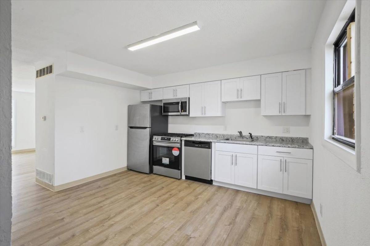 Apartment for rent at 2010 E Empire St, Bloomington, IL 61704