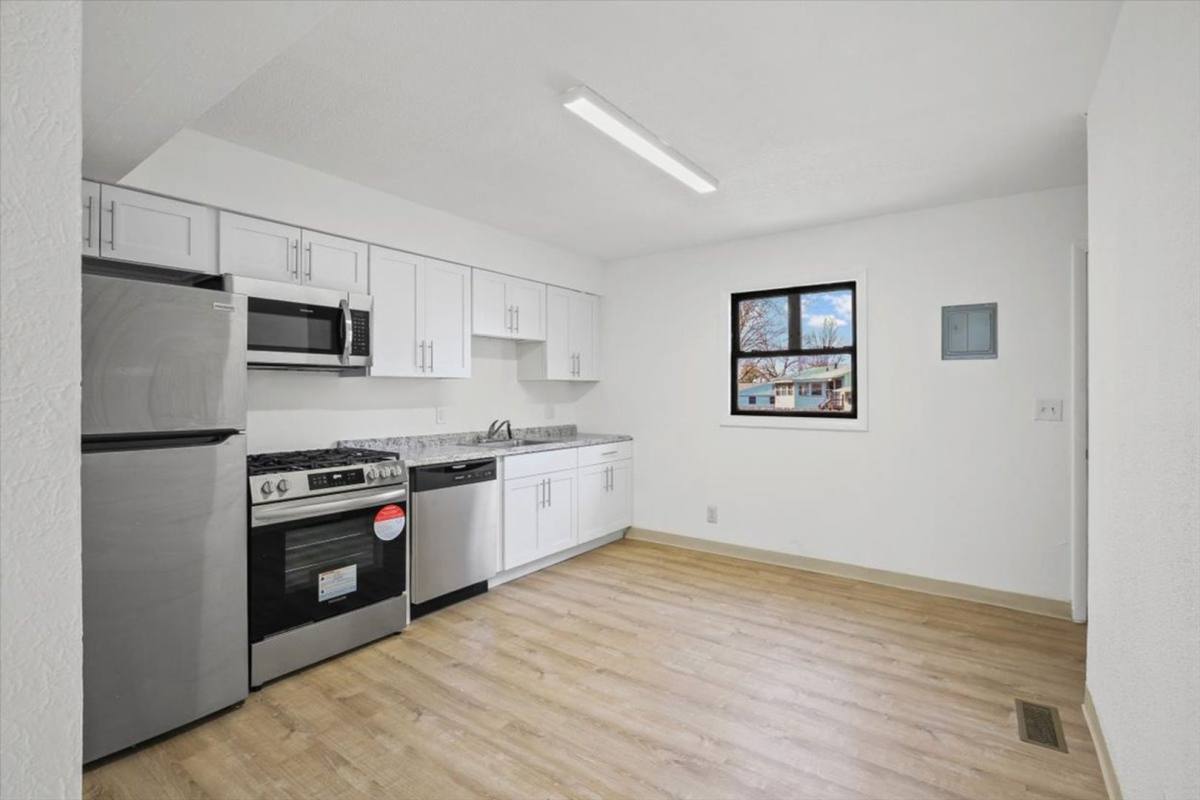 Apartment for rent at 2010 E Empire St, Bloomington, IL 61704