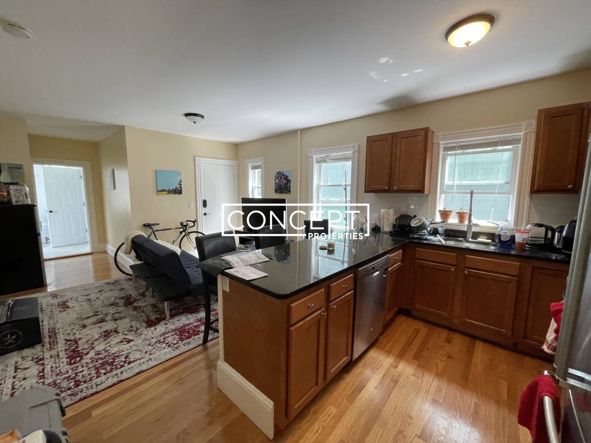 House for rent at 42-44 Gorham St #2, Somerville, MA 02144