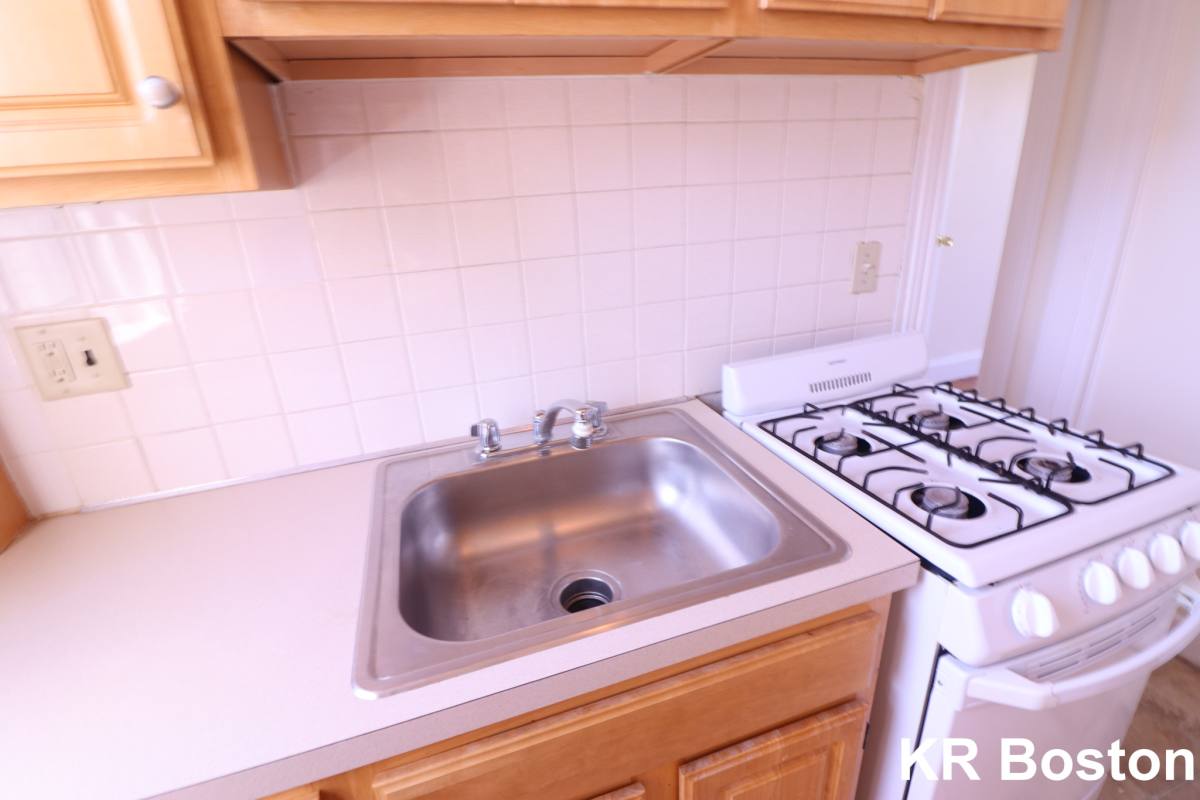 Apartment for rent at 1156 Commonwealth Ave #C, Allston, MA 02134