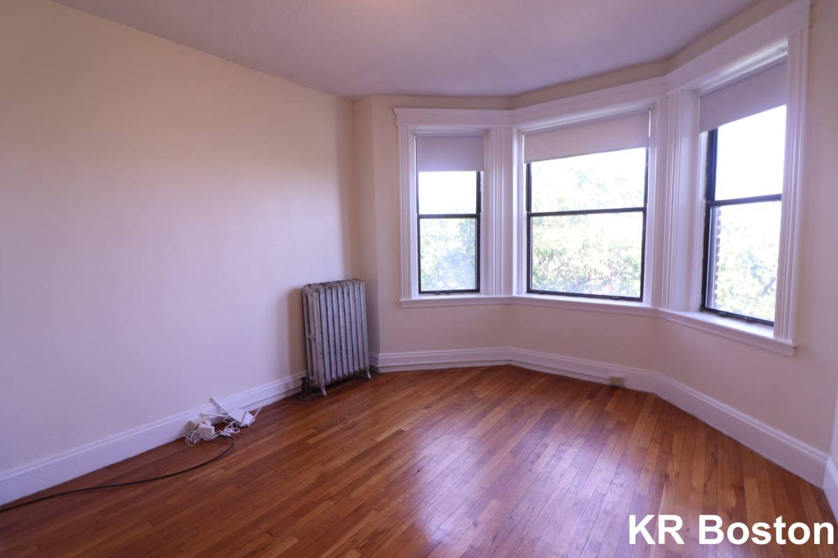 Apartment for rent at 1156 Commonwealth Ave #C, Allston, MA 02134