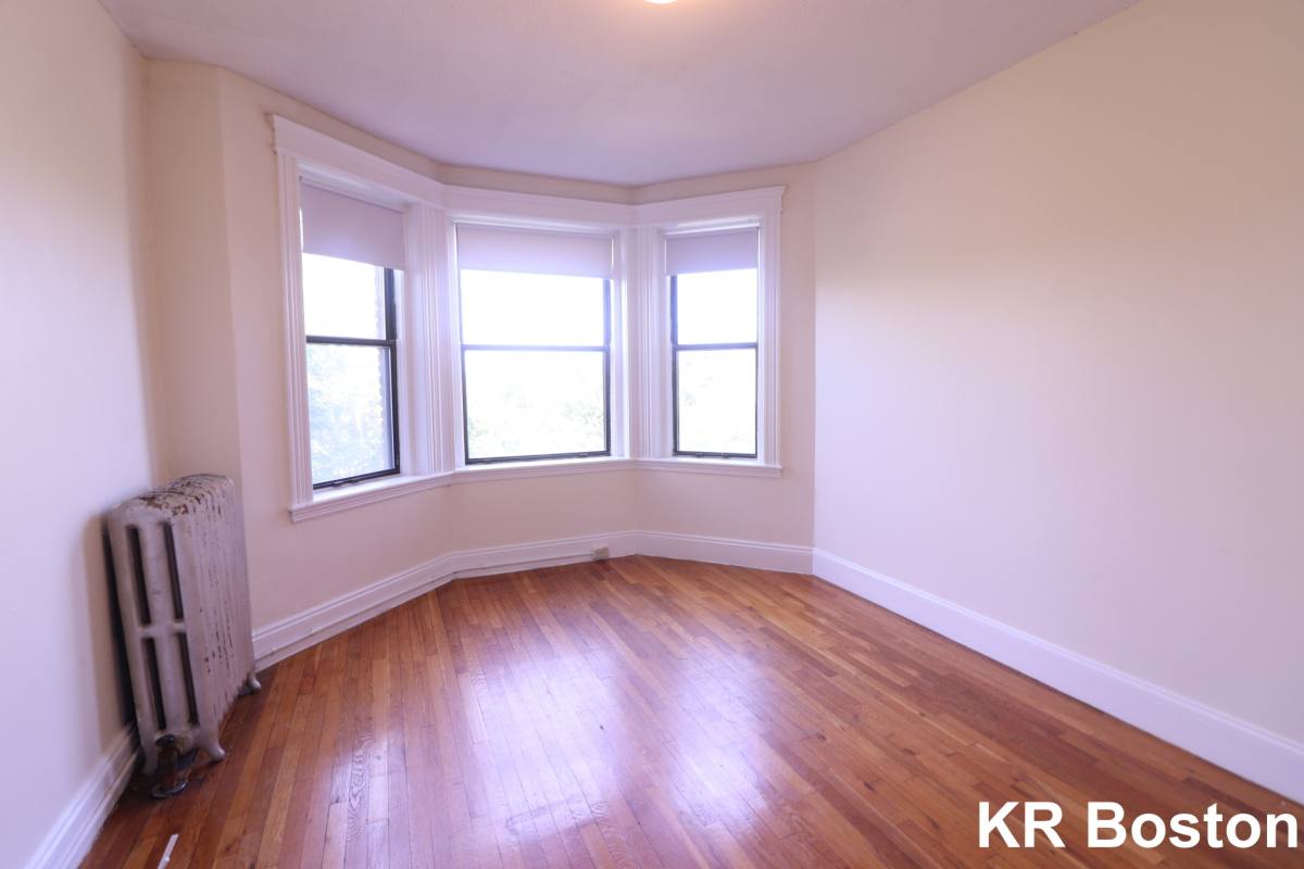 Apartment for rent at 1156 Commonwealth Ave #C, Allston, MA 02134