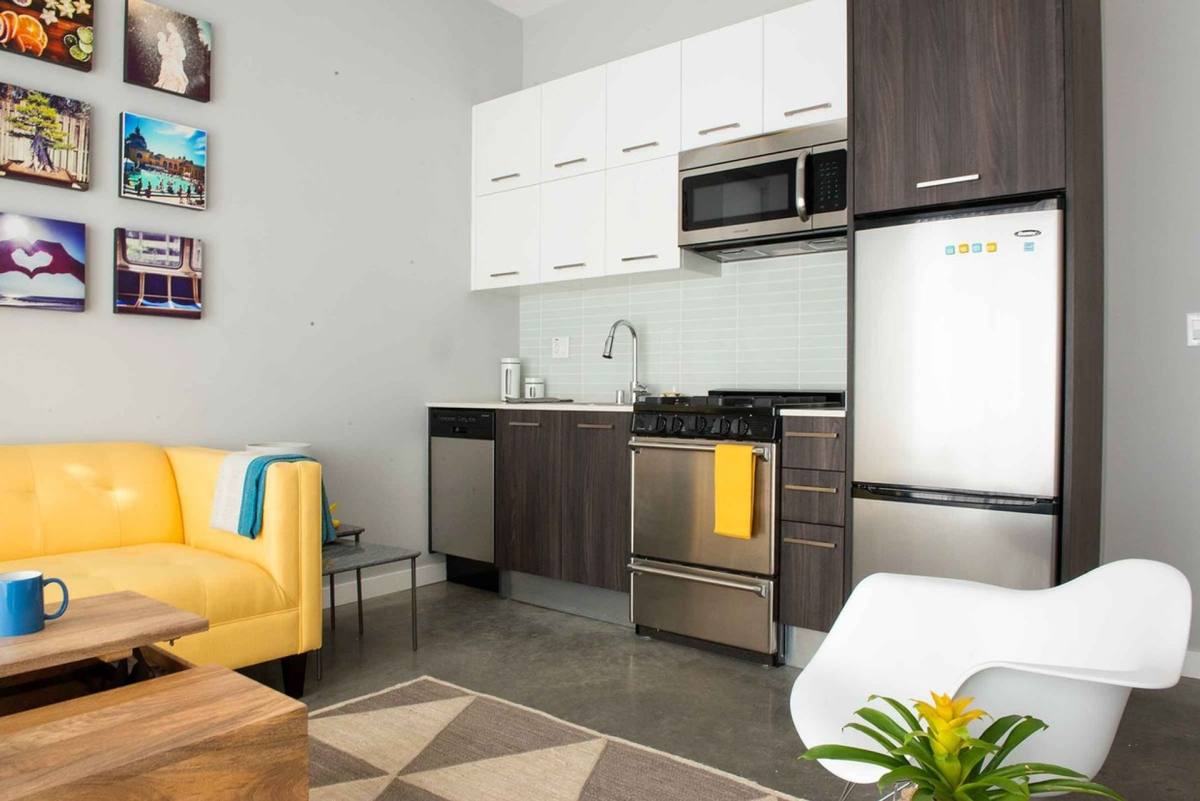 Apartment for rent at 3425 Motor Ave, Los Angeles, CA 90034