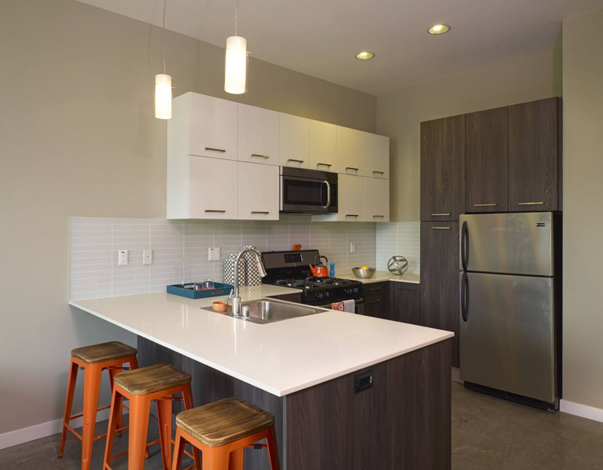 Apartment for rent at 3425 Motor Ave, Los Angeles, CA 90034