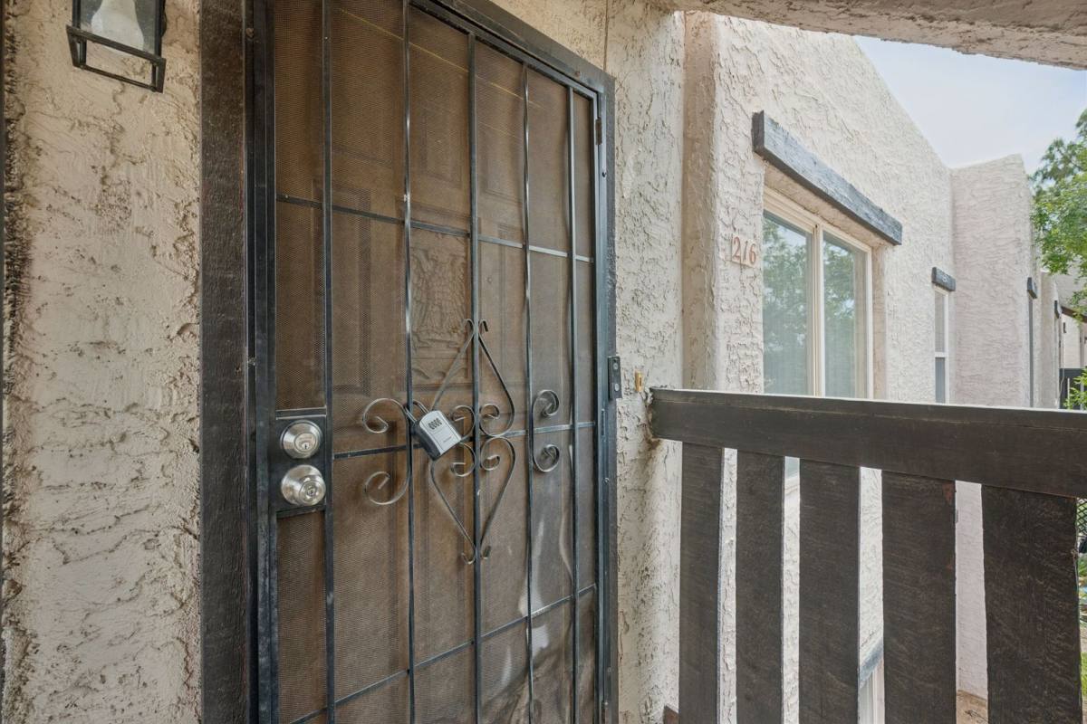 House for rent at 1927 E Hampton Ave, Mesa, AZ 85204