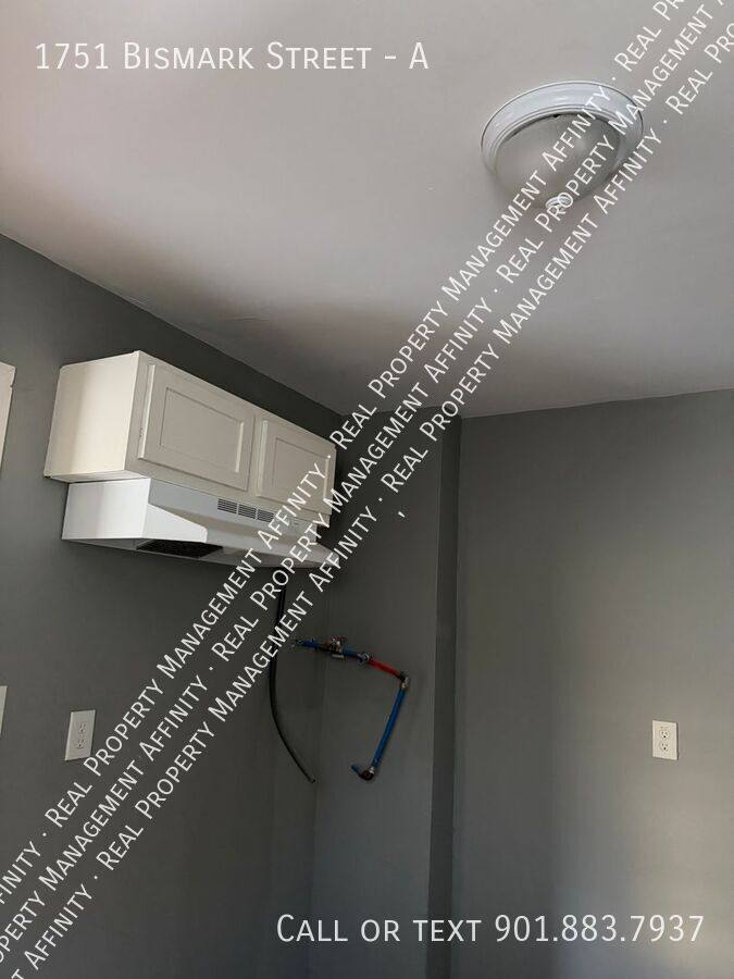 Apartment for rent at 1751 Bismark St #A, Memphis, TN 38109
