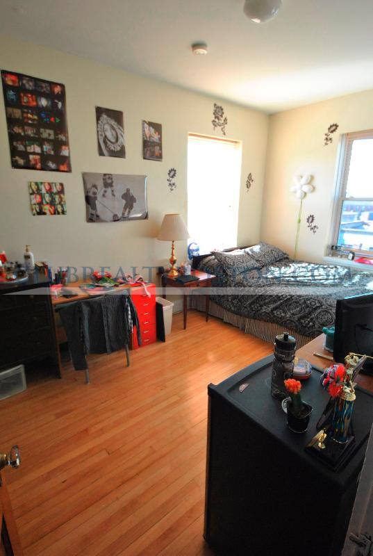 Apartment for rent at 12 Farrington Ave #5, Allston, MA 02134