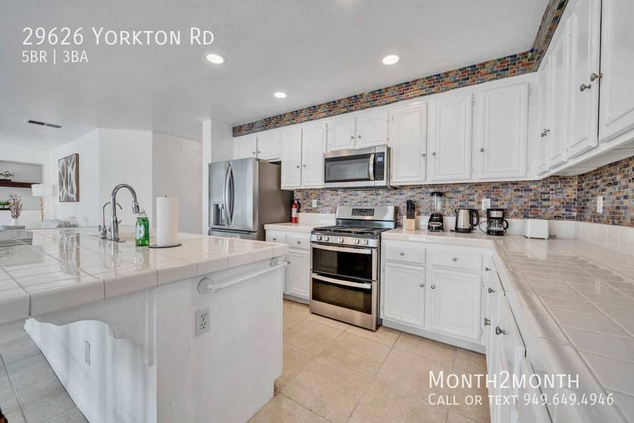House for rent at 29626 Yorkton Rd, Murrieta, CA 92563