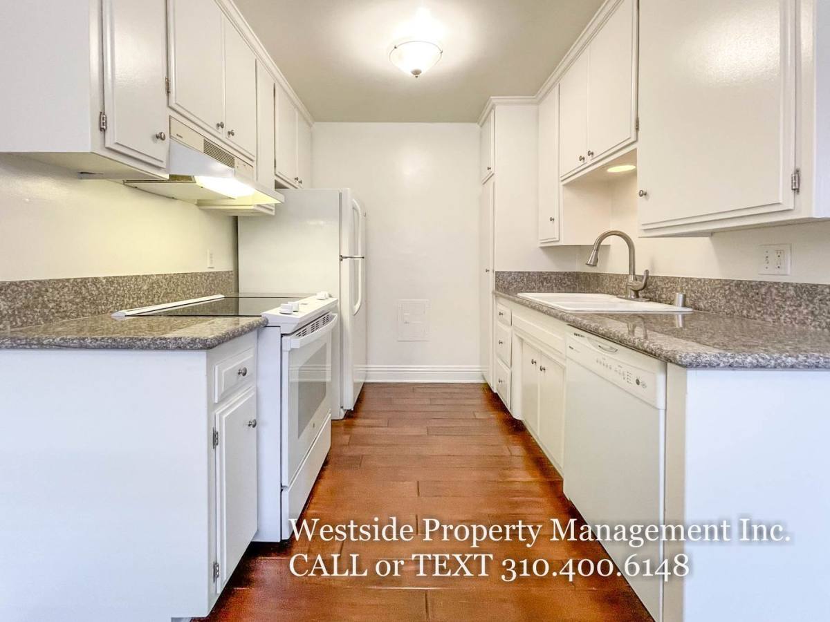 Apartment for rent at 2331 20th St #3, Santa Monica, CA 90405