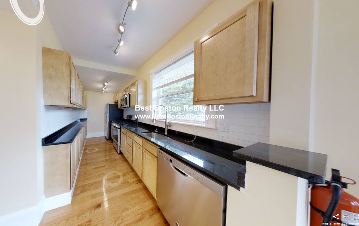 House for rent at 48-50 Lowell St #2, Somerville, MA 02143
