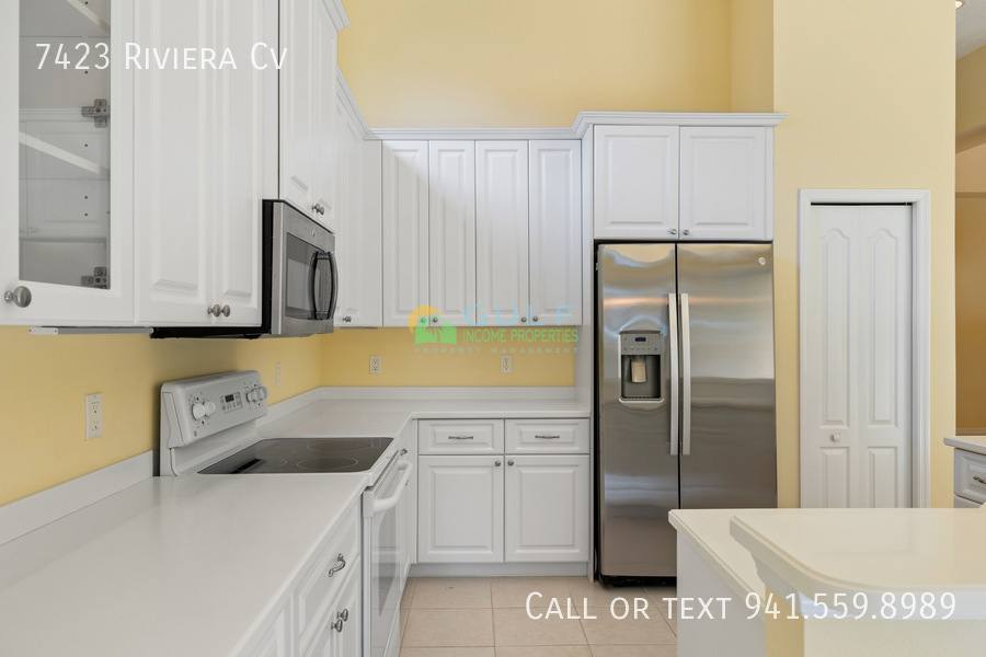 House for rent at 7423 Riviera Cove, Bradenton, FL 34202