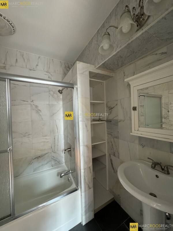 Apartment for rent at 254 Newbury St #5, Boston, MA 02116
