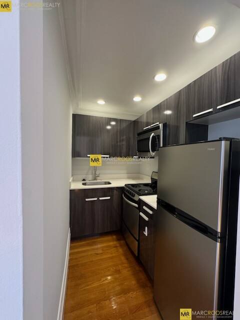 Apartment for rent at 254 Newbury St #5, Boston, MA 02116
