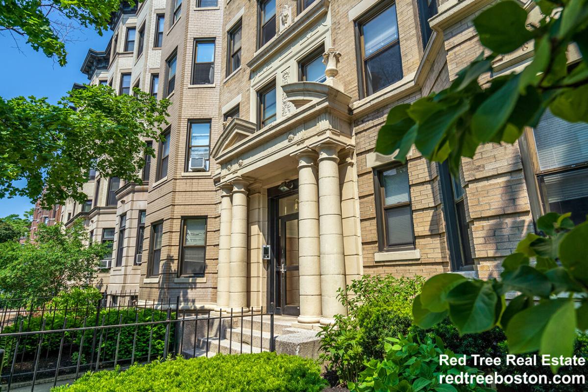 Apartment for rent at 11 Peterborough St #10, Boston, MA 02215