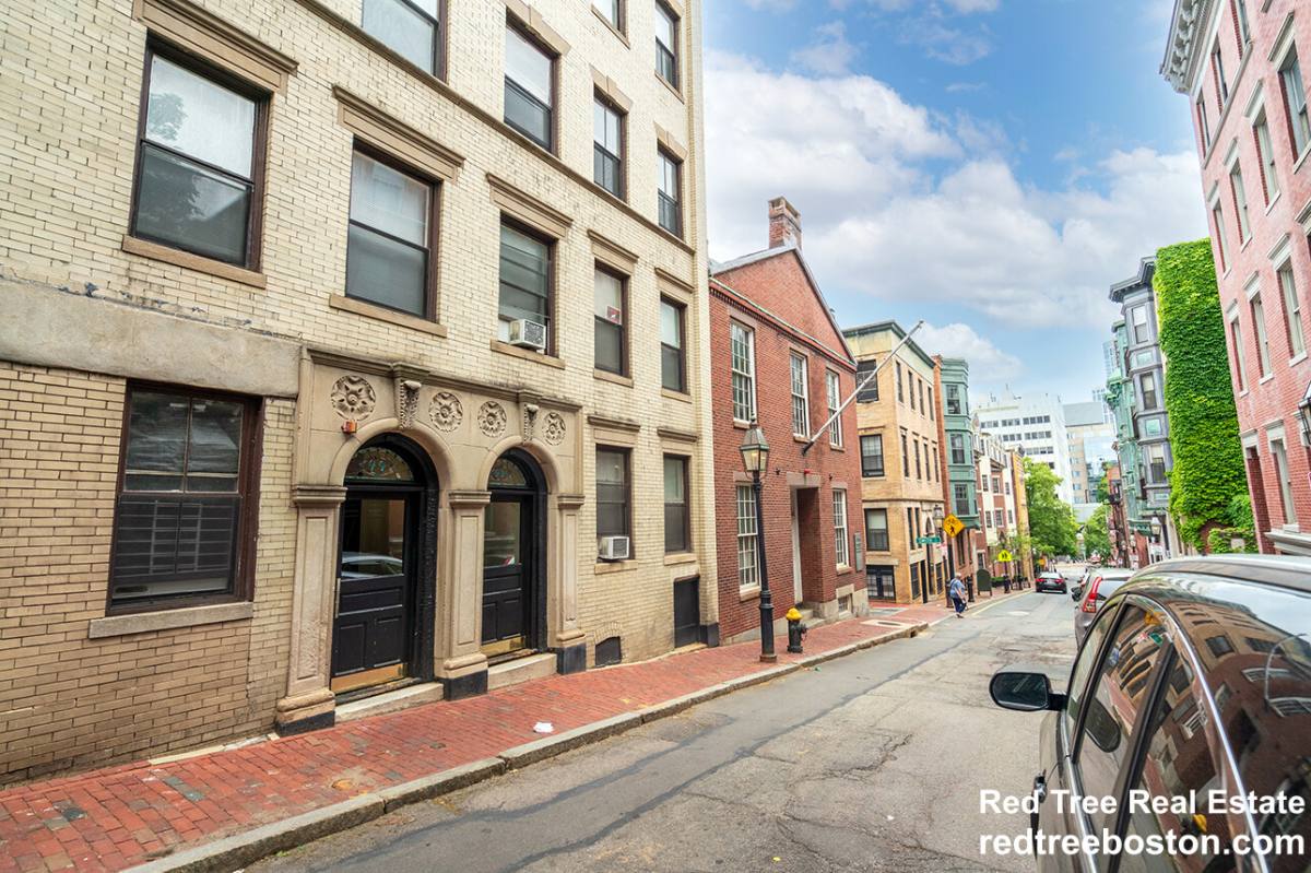 Apartment for rent at 44A Joy St #8, Boston, MA 02114