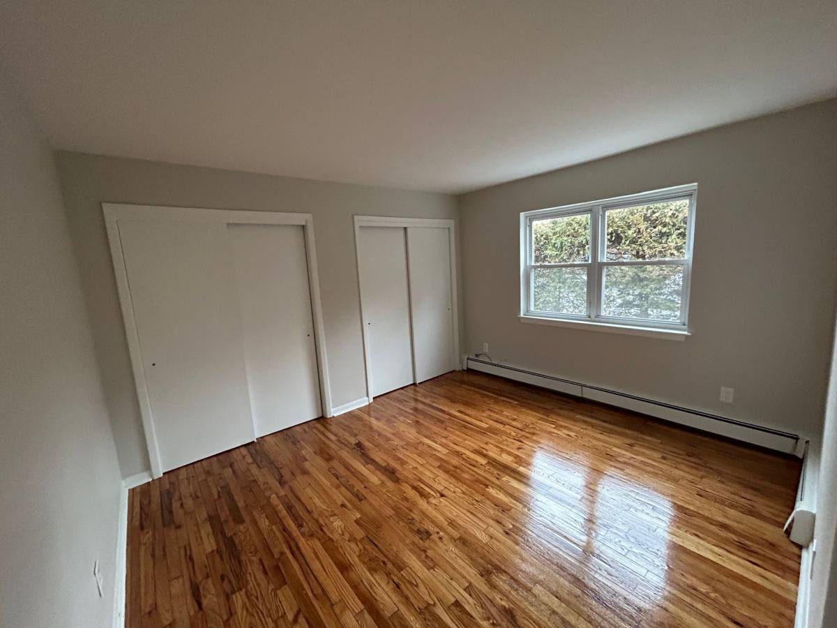 Apartment for rent at 411 Grand Ave, Leonia, NJ 07605