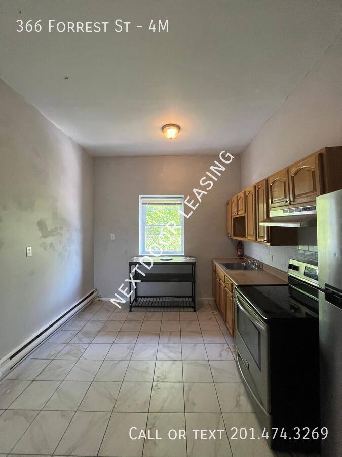 Apartment for rent at 366 Forrest St #4M, Jersey City, NJ 07304