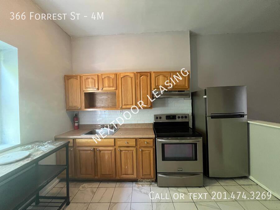 Apartment for rent at 366 Forrest St #4M, Jersey City, NJ 07304