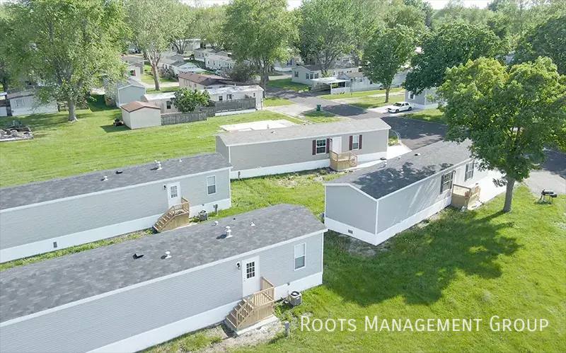 Apartment for rent at 614 Carriage Lane Estate, Streator, IL 61364