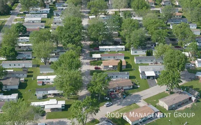 Apartment for rent at 614 Carriage Lane Estate, Streator, IL 61364