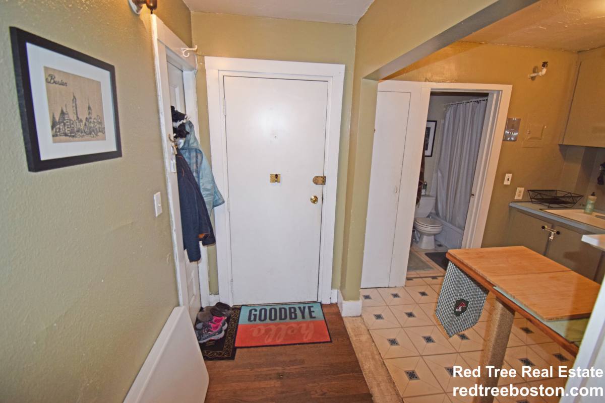 Apartment for rent at 503 Beacon St #8, Boston, MA 02115