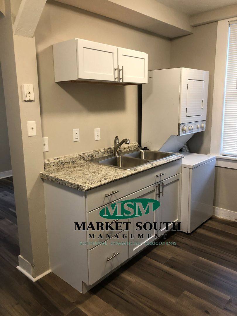 Apartment for rent at 412 E 50th St, Savannah, GA 31405