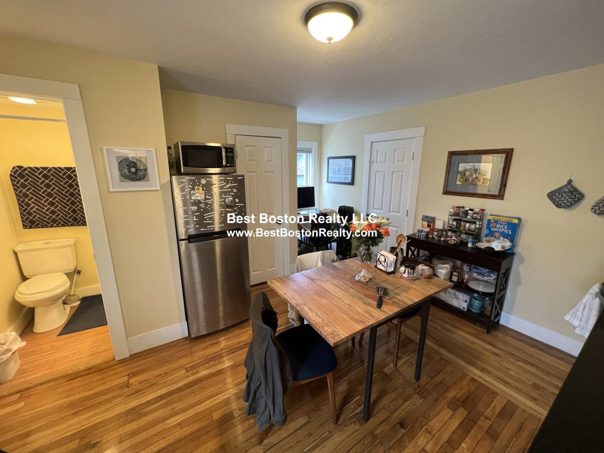 House for rent at 5-7 Blake St #4, Cambridge, MA 02140