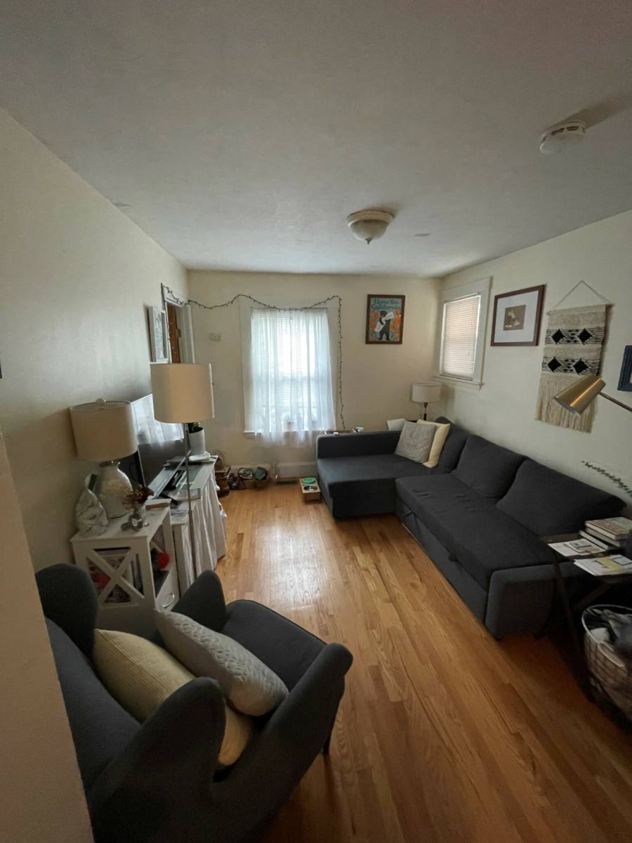 Apartment for rent at 17 Bay #1R, Cambridge, MA 02139