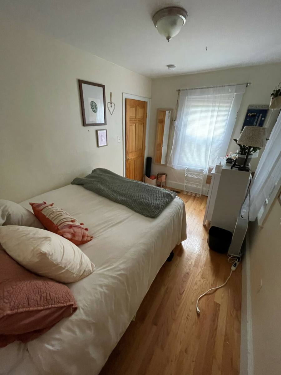 Apartment for rent at 17 Bay #1R, Cambridge, MA 02139