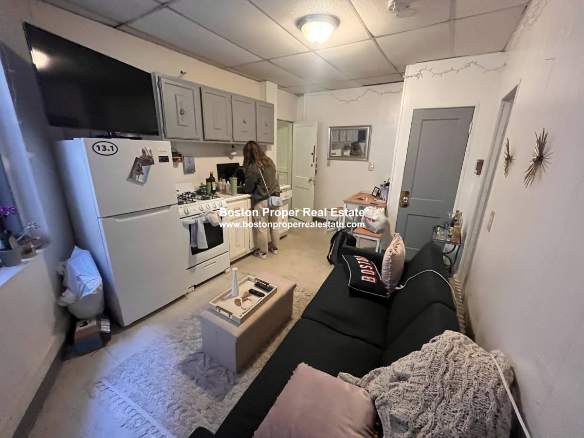 Apartment for rent at 9 Myrtle St #4, Boston, MA 02114