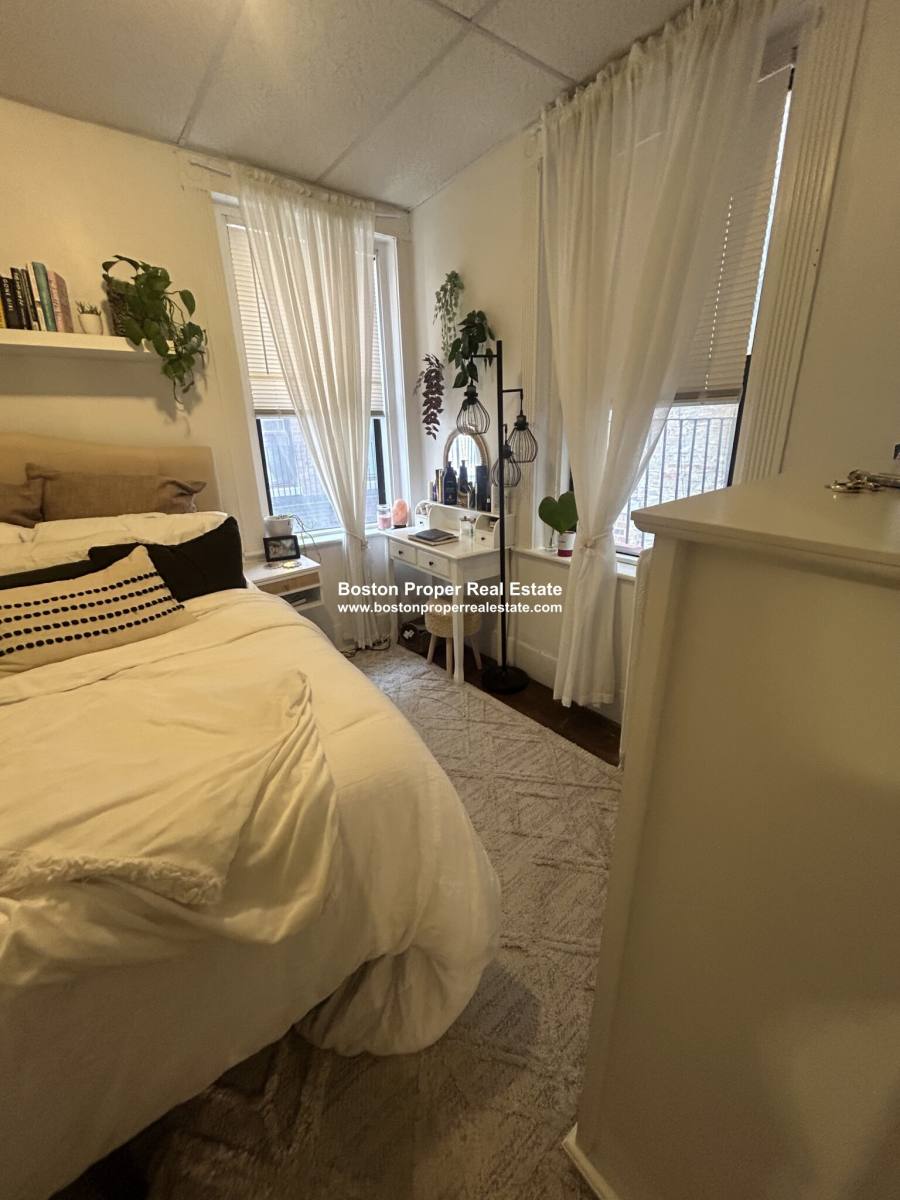 Apartment for rent at 9 Myrtle St #4, Boston, MA 02114