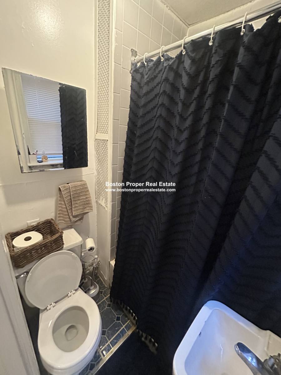 Apartment for rent at 9 Myrtle St #4, Boston, MA 02114