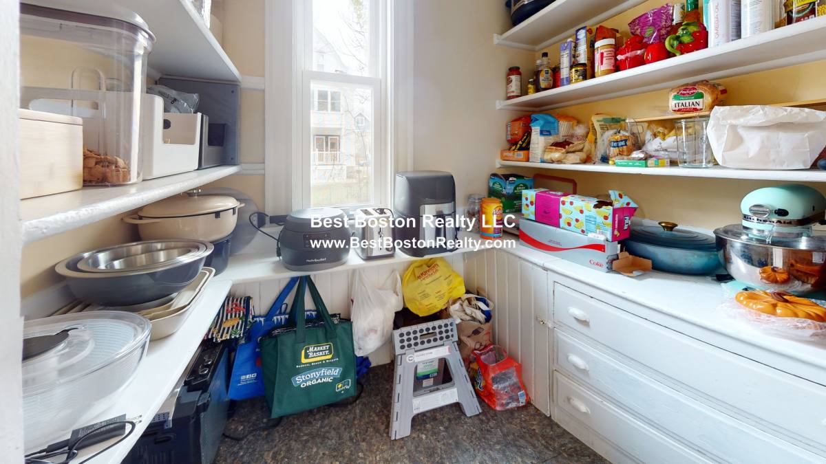 Apartment for rent at 26 Marathon St #1, Arlington, MA 02474