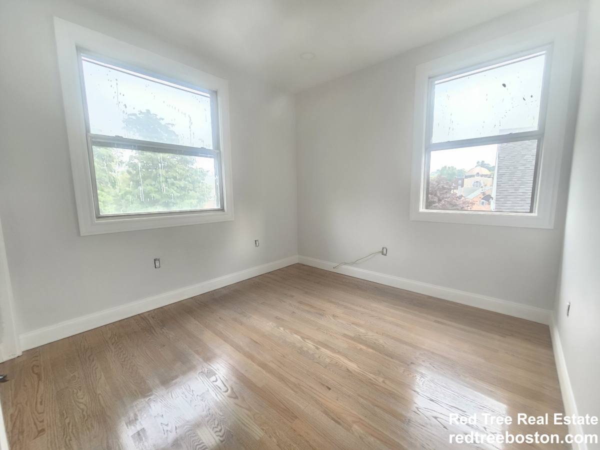 Apartment for rent at 457 Centre St #302, Newton, MA 02458
