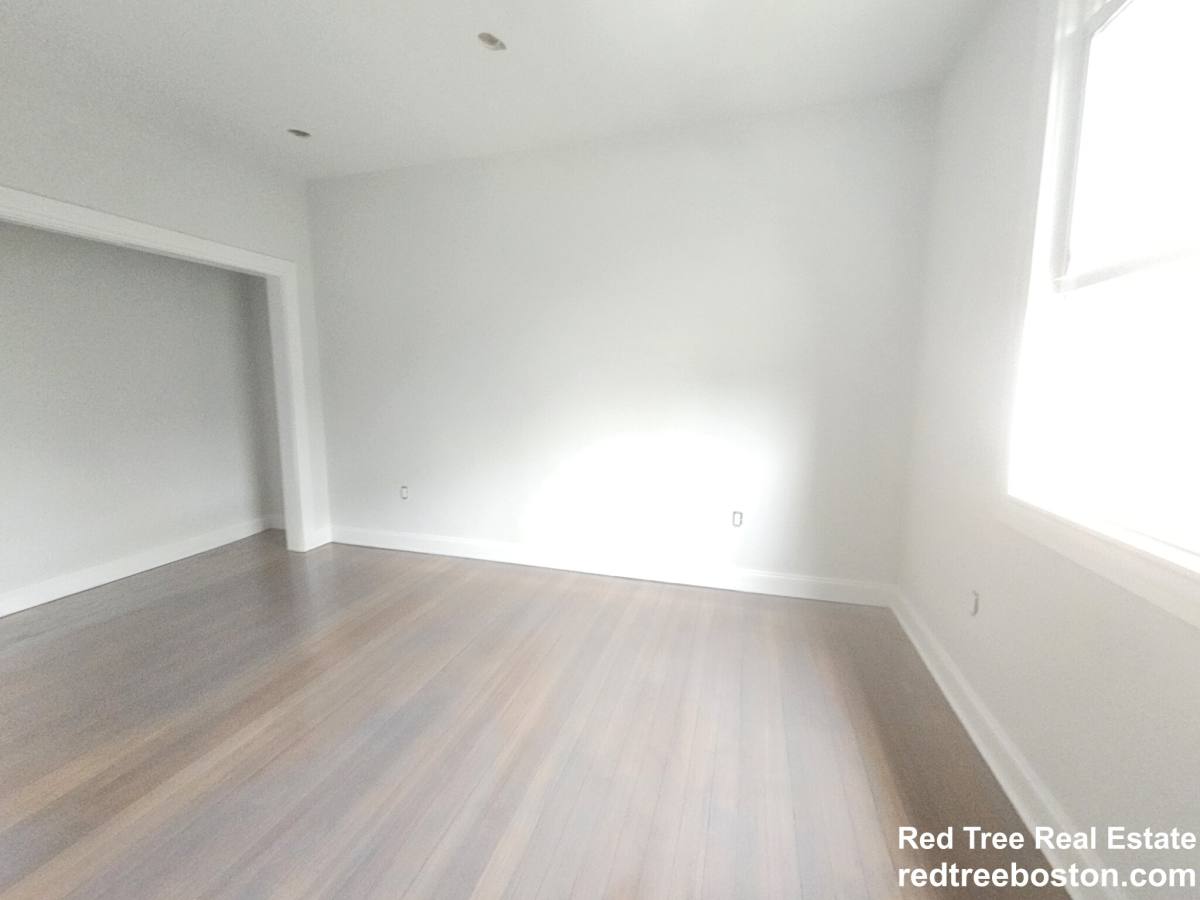 Apartment for rent at 457 Centre St #302, Newton, MA 02458