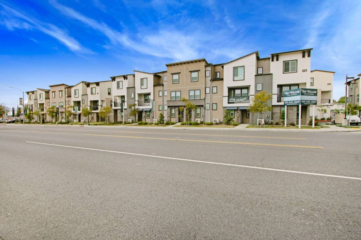 Townhouse for rent at 221 N Mountain Ave, Ontario, CA 91762