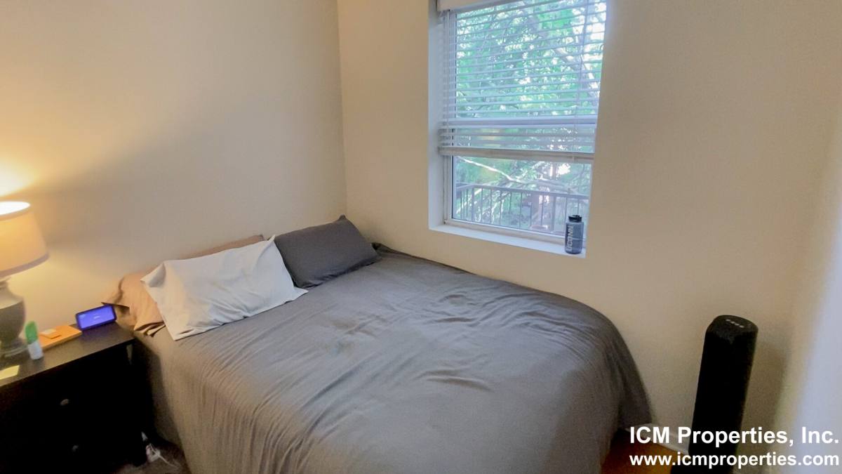 Apartment for rent at 2520 W Leland #C3, Chicago, IL 60625