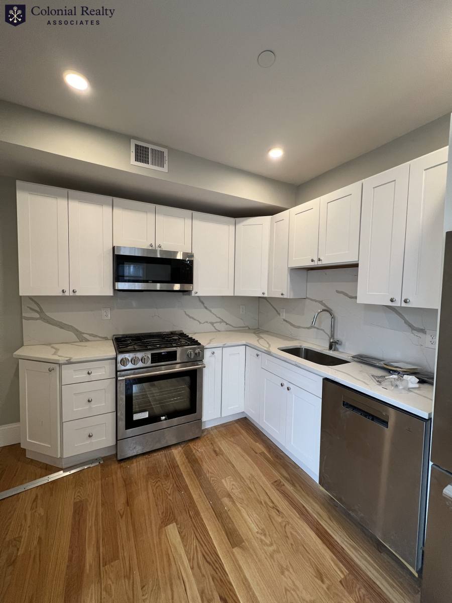 Apartment for rent at 73 Pearl St #2, Somerville, MA 02145