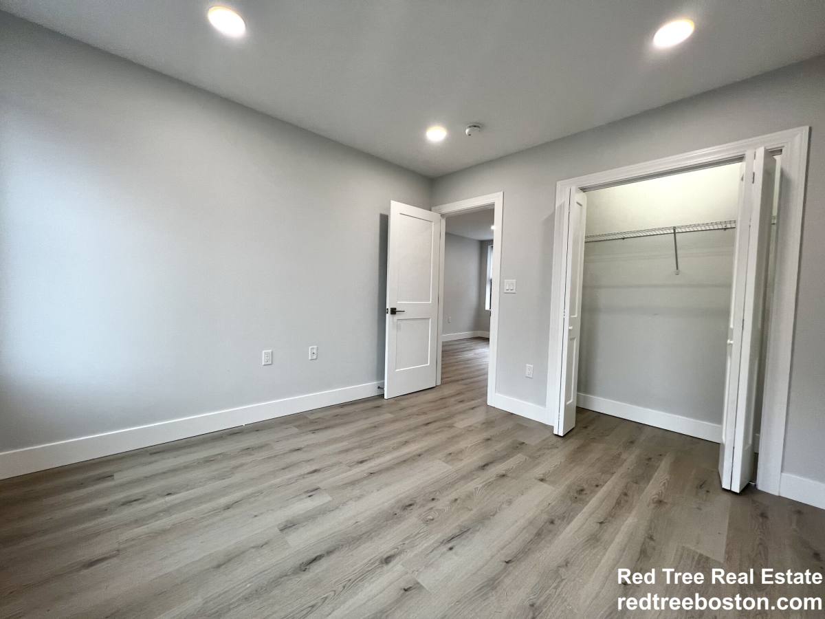 Apartment for rent at 44 Joy St #9, Boston, MA 02114