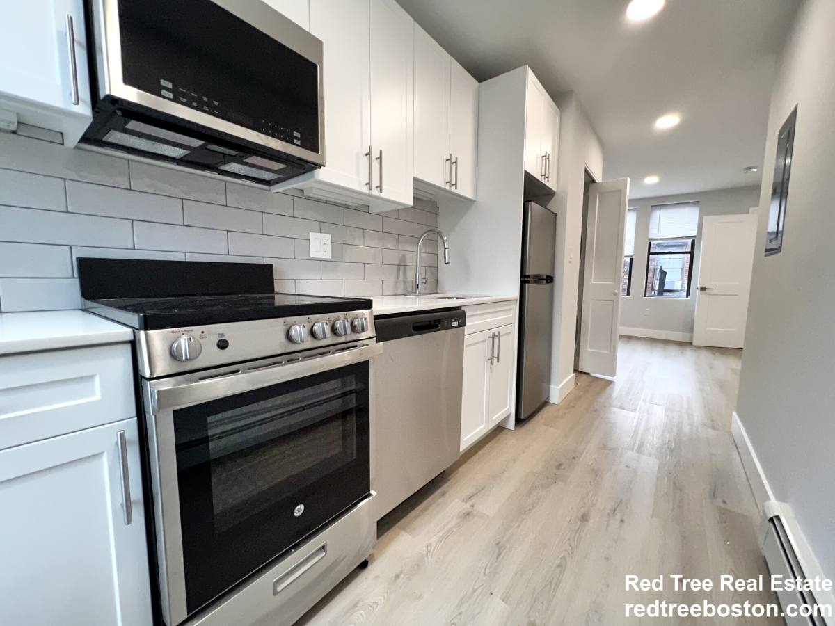 Apartment for rent at 44 Joy St #9, Boston, MA 02114