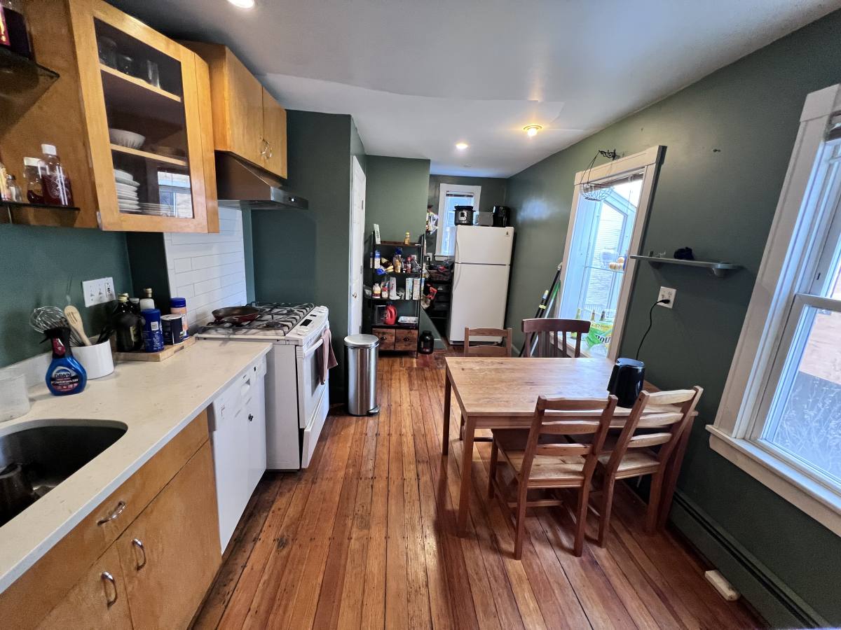 House for rent at 32 Fairmont Ave #2, Cambridge, MA 02139
