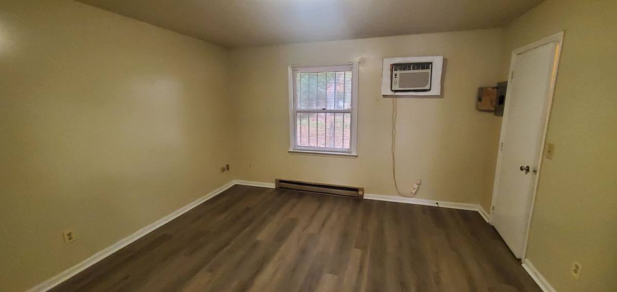 Apartment for rent at 201 E Meadowview Rd, Greensboro, NC 27406