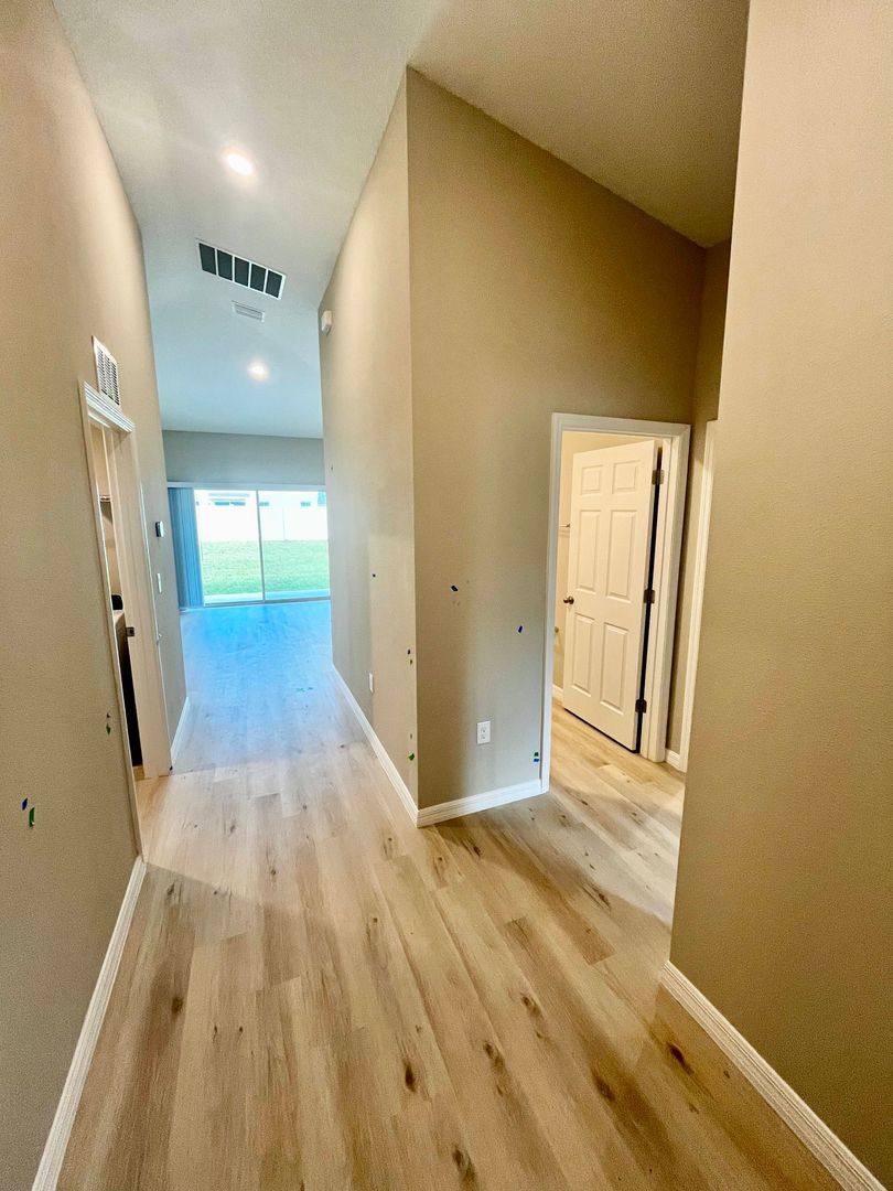 House for rent at 14664 Gallop Run Dr, Lithia, FL 33547