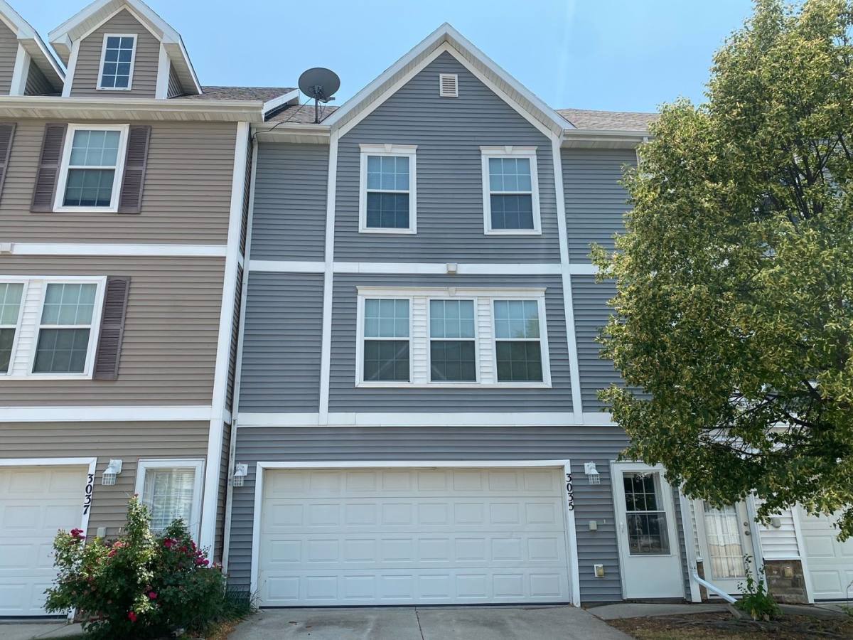 Townhouse for rent at 3035 SW Sharmin Lane, Ankeny, IA 50023