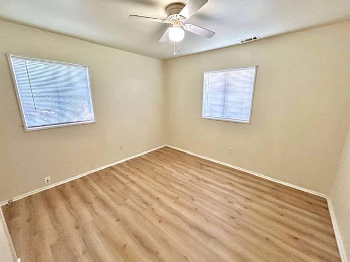 House for rent at 2433 Shepard Dr, Huntsville, AL 35810