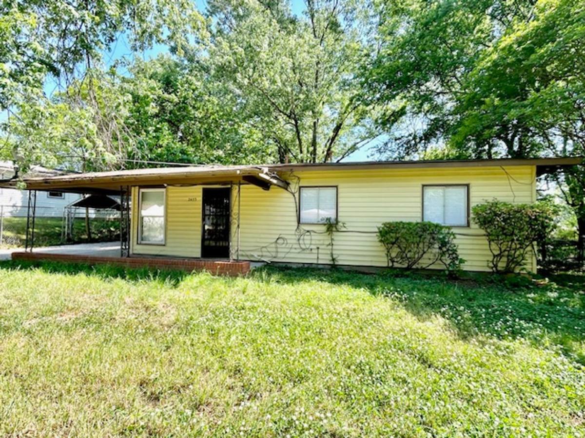 House for rent at 2433 Shepard Dr, Huntsville, AL 35810