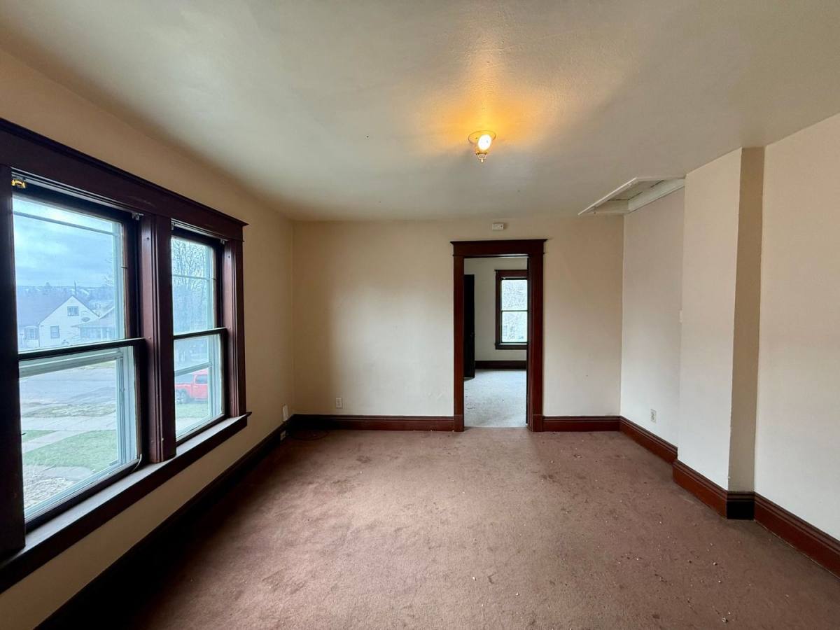 Apartment for rent at 909 S 6th Ave, Wausau, WI 54401